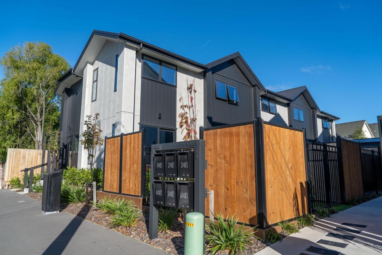 King Bed On Hagley Park Corner In The Cbd Apartment Christchurch Ngoại thất bức ảnh